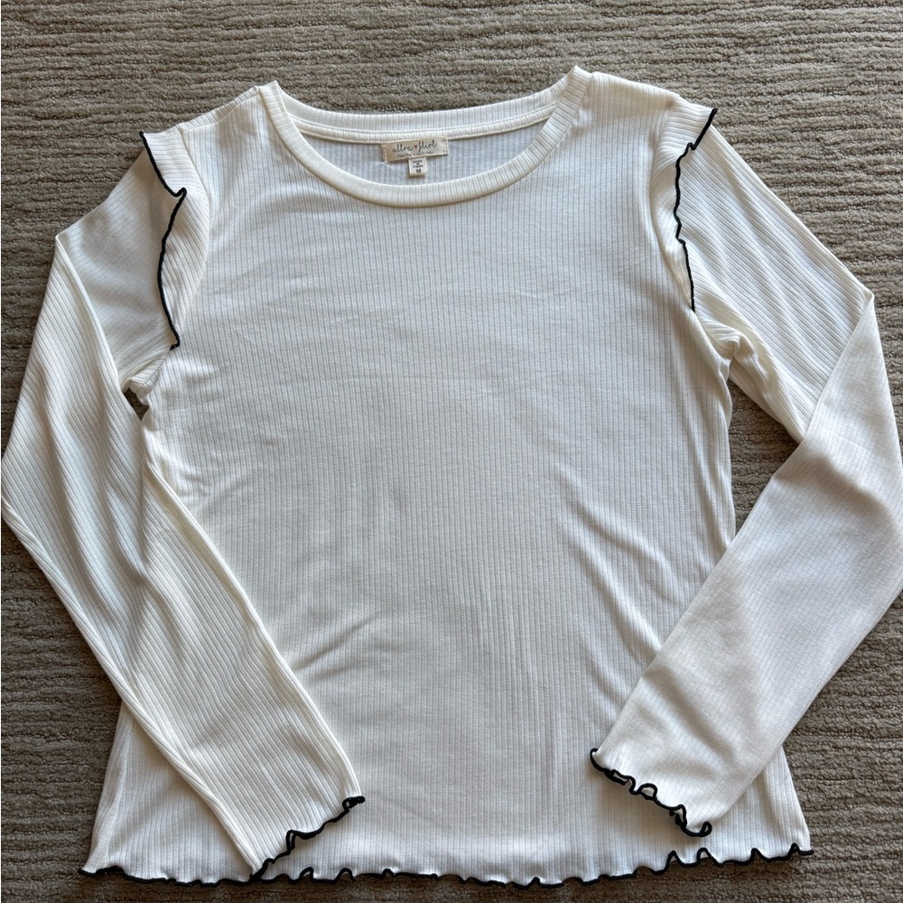 White Long Sleeve Sweater-Top with Black Trim